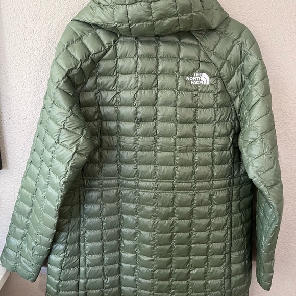 The North Face ThermaBall Parka- Large - Bark Mist- New with Tags - Picture 6 of 6